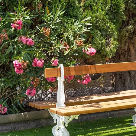 リゾート Almenas 2*