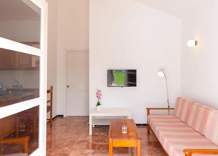 拉斯阿尔蒙纳斯简易别墅酒店